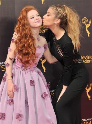 emmy16-60.jpg
