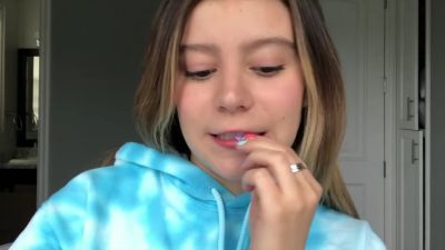 ytvideo20-51045.jpg