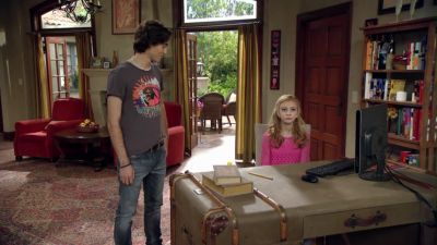 s2e188913.jpg