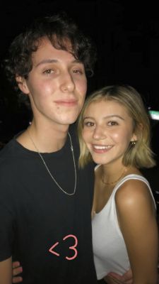 friendsfam-440.jpg