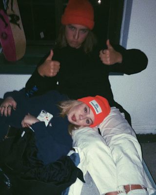 friendsfan-280.jpg
