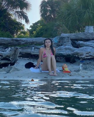 ghannelius~1653150777~2843157239302807606_1926373.jpg